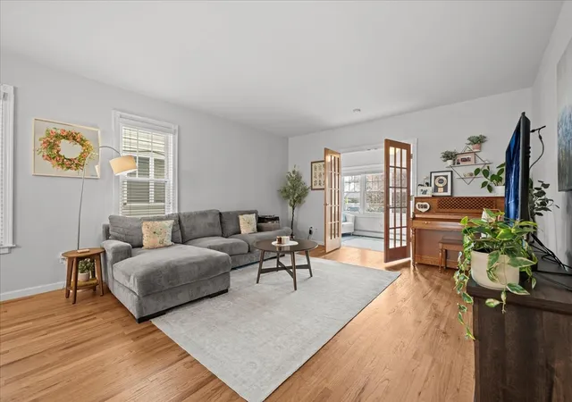 Photo 3 of Sale Pending at 961 Dahill Rd, New York City, NY 11204 | MLS# RLS20089942 | Listing updated on 2026-08-03