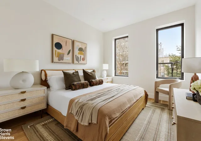 5th image of 212 Huron St, New York City, NY 11222