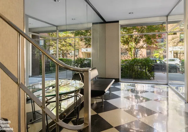 2nd image of 640 W 239Th St, New York, NY 10463