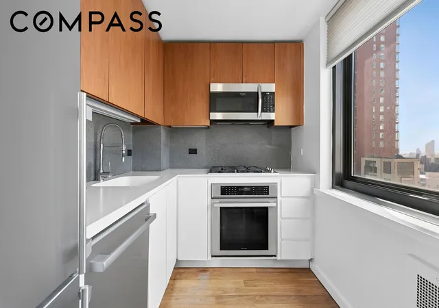 4th image of 515 E 72Nd St #23G, New York, NY 10021 | MLS# RLS20089987