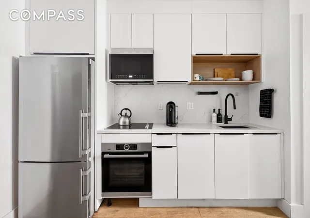 3rd image of 31 Bleecker St #1R, Brooklyn, NY 11221 | MLS# RLS20090033