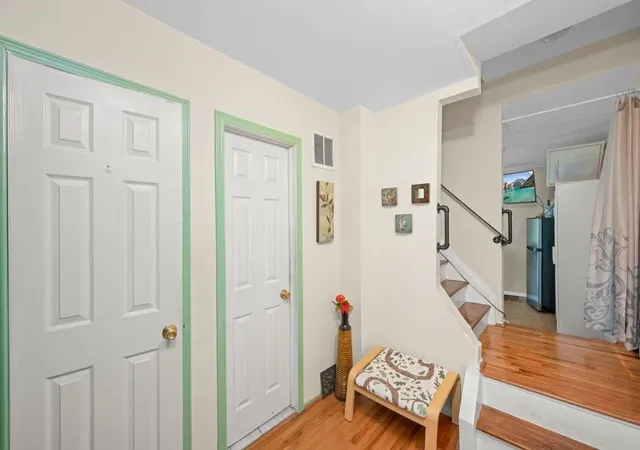 Photo 5 of Sale Pending at 84 Long Pond Ln, New York City, NY 10304 | MLS# RLS20090051 | Listing updated on 2026-09-01