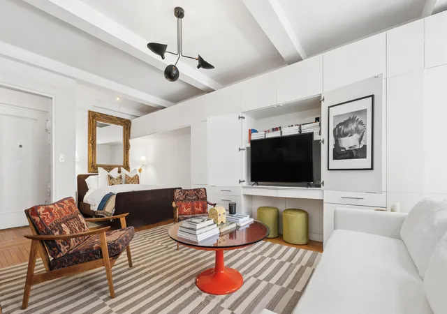 Photo 3 of Sale Pending at 465 W 23rd Street #4H, New York, NY 10011 | MLS# RLS20090092 | Listing updated on 2026-06-12