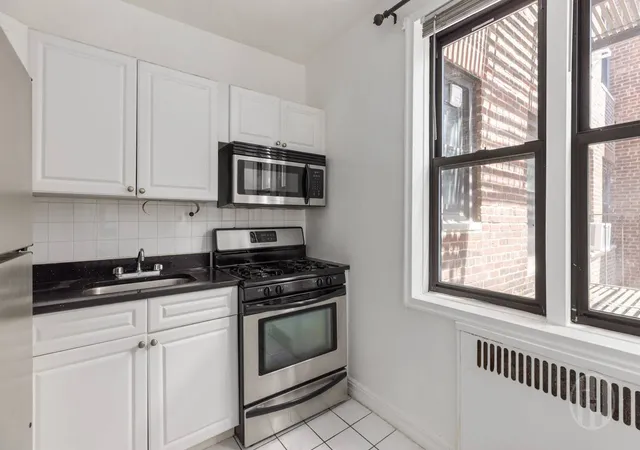 5th image of 69-10 Yellowstone Blvd #507, Forest Hills, NY 11375 | MLS# RLS20090109