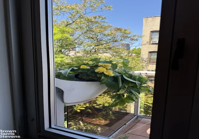 Photo 2 of Condo for sale at 199 Huron St #4D, Brooklyn, NY 11222 | MLS# RLS20090146 | Listing updated on 2026-07-26