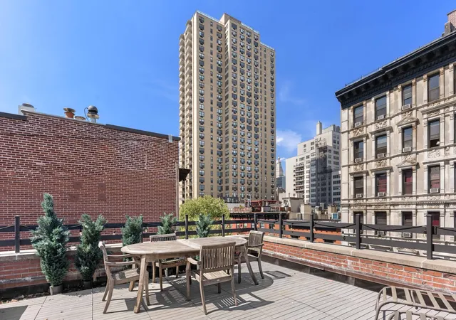 Photo 2 of Condo for sale at 1 Rutherford Pl #5R, New York, NY 10003 | MLS# RLS20090177 | Listing updated on 2026-07-19