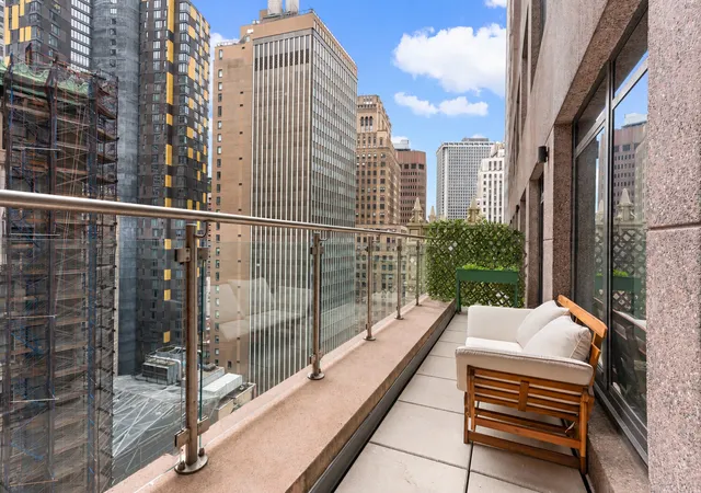 Photo 2 of Sale Pending at 40 Broad St #24E, New York, NY 10004 | MLS# RLS20090215 | Listing updated on 2026-07-23