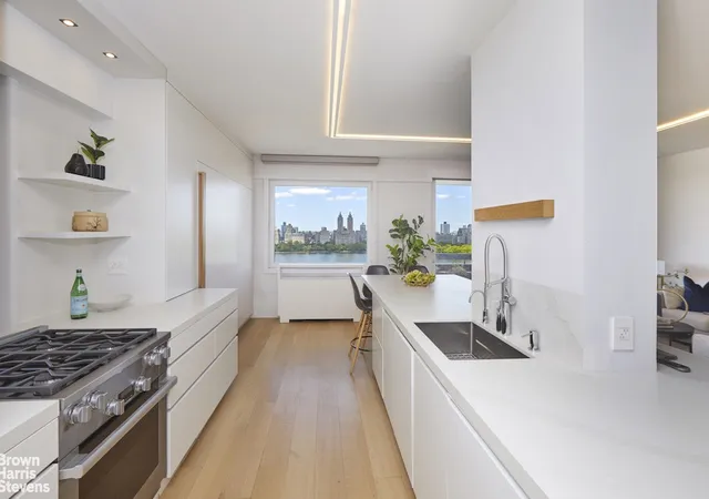 Photo 3 of Sale Pending at 45 E 89th Street #21E, New York City, NY 10128 | MLS# RLS20090234 | Listing updated on 2026-08-05