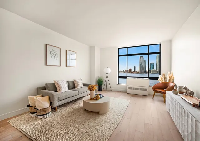 2nd image of 350 Albany St #8A, New York, NY 10280 | MLS# RLS20090243