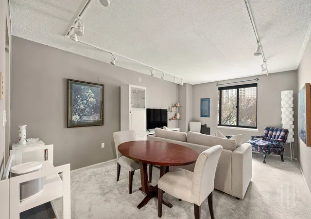 1st image of 280 Rector Pl #3E, New York, NY 10280 | MLS# RLS20090248