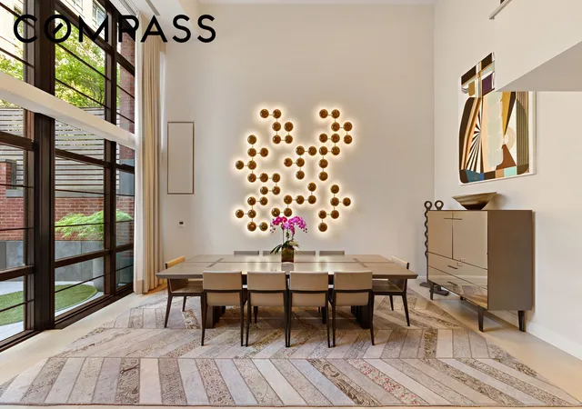 2nd image of 150 Charles St, New York City, NY 10014