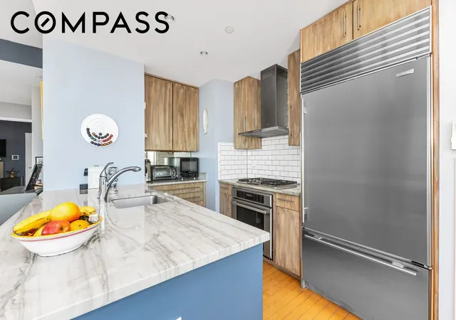 Photo 3 of House for sale at 1 Northside Piers #24J, New York City, NY 11249 | MLS# RLS20090296 | Listing updated on 2026-08-04