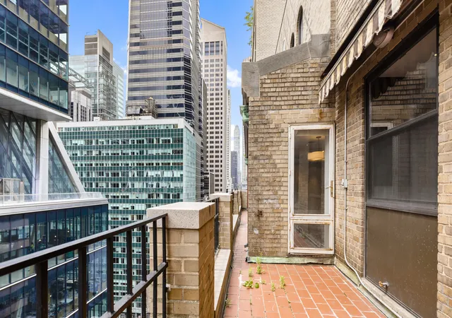 Homes for sale in New York City, NY | 111 E 56Th St #1700, New York City, NY 10022 | MLS# RLS20090357