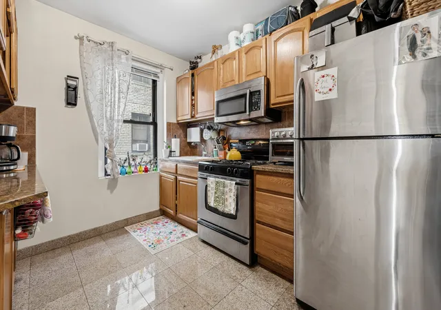 4th image of 21-06 35Th St #2C, Astoria, NY 11105 | MLS# RLS20090415
