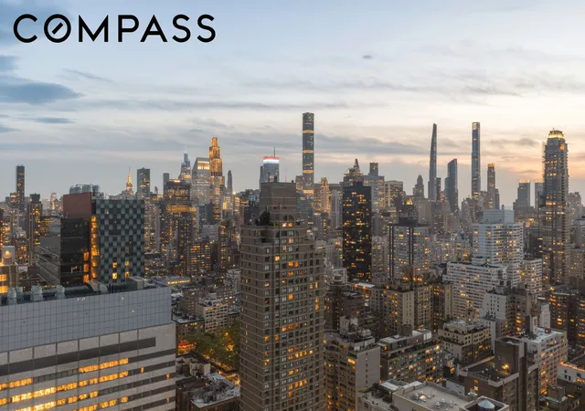 2nd image of 422 E 72Nd St, New York, NY 10021