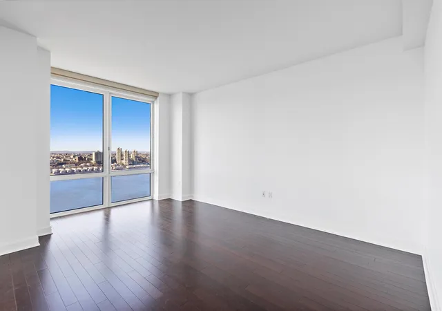 Listing Photo 4 - Condo for sale in building located at 80 Riverside Blvd, New York City, NY 10069 - Unit #37-B