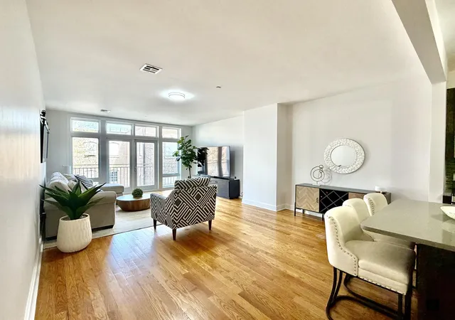 Homes for sale in New York, NY | 90 Bay St Lndg, New York, NY 10301