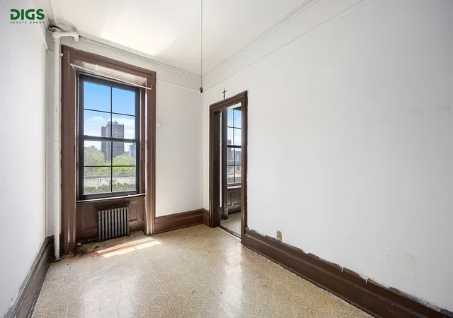 Photo 4 of Sale Pending at 147 W 105th Street #4W, New York, NY 10025 | MLS# RLS20090570 | Listing updated on 2026-07-01