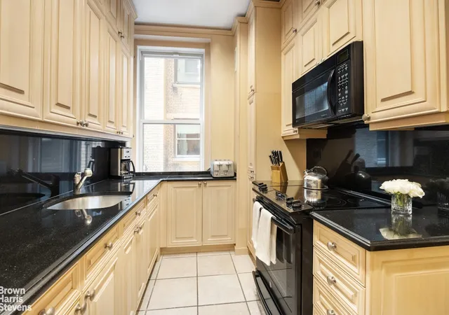 Photo 3 of House for sale at 470 Park Ave #3B, New York, NY 10022 | MLS# RLS20090588 | Listing updated on 2026-08-28