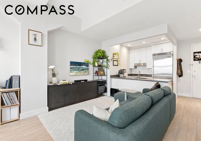 Listing Photo 3 - Condo for sale in building located at 1 Hanson Pl, Brooklyn, NY 11217 - Unit #24E