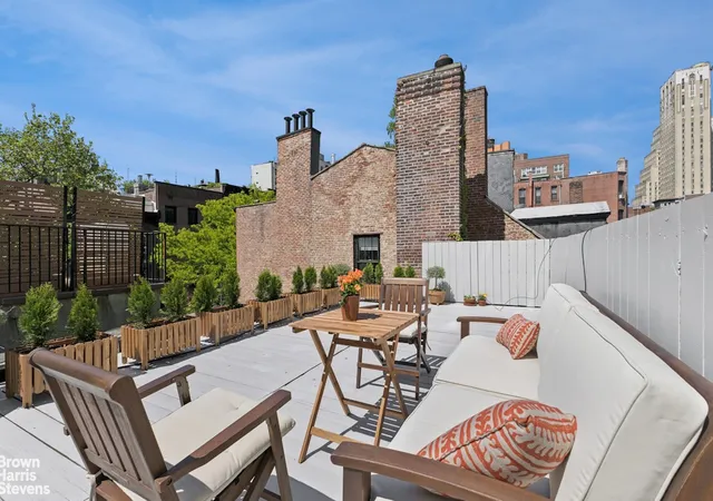 Photo 2 of Sale Pending at 31 Pierrepont St #3B, New York City, NY 11201 | MLS# RLS20090637 | Listing updated on 2026-08-05