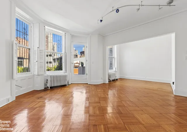Listing Photo 4 - Condo for sale in building located at 31 Pierrepont St, New York City, NY 11201 - Unit #3B