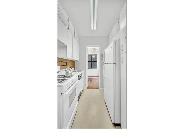 Homes for sale in New York City, NY | 50 Sutton Pl S, New York City, NY 10022