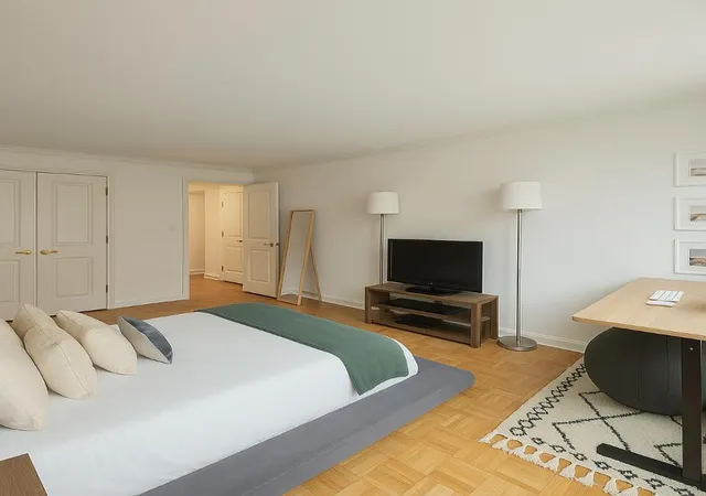 3rd image of 404 E 76Th St #5J, New York, NY 10021 | MLS# RLS20090732