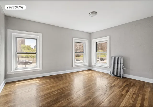Photo 3 of Single family home for sale at 55 Cumberland St, New York City, NY 11205 | MLS# RLS20090741 | Listing updated on 2026-08-04