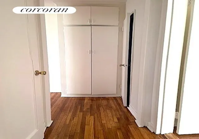 5th image of 52-14 39Th Ave, New York City, NY 11377