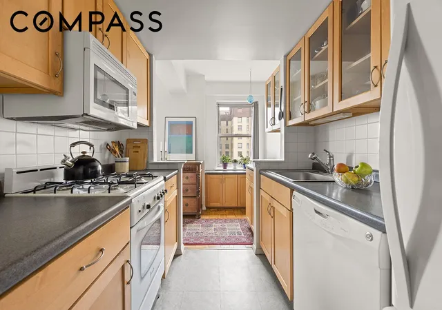 4th image of 111 Hicks St #11B, Brooklyn, NY 11201 | MLS# RLS20090817