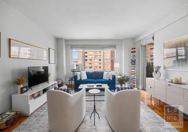 1st image of 572 Grand St, New York City, NY 10002