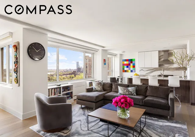 Listing Photo 4 - Condo for sale in building located at 535 E 86Th St, New York City, NY 10028 - Unit #16F