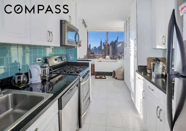 Photo 4 of House for sale at 4-74 48th Avenue #PH1A, Long Island City, NY 11109 | MLS# RLS20087541 | Listing updated on 2026-07-16