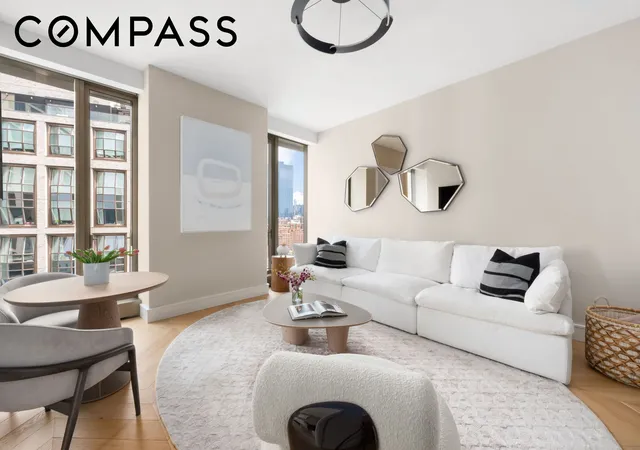 2nd image of 500 W 18Th St, New York City, NY 10011