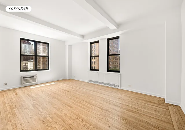 4th image of 161 W 16Th St, New York City, NY 10011