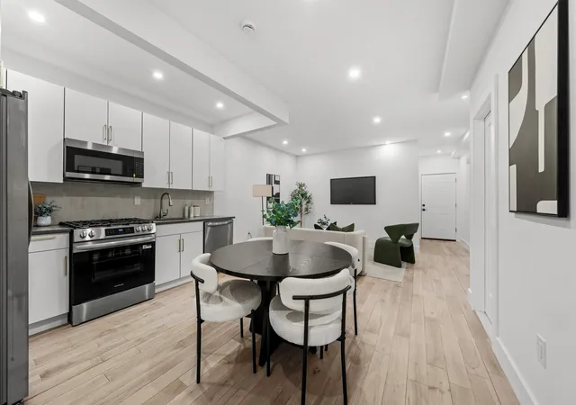 5th image of 355 E 51St St, New York, NY 10022 | MLS# RLS20091082