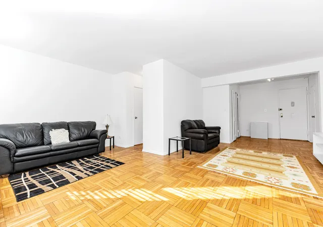 2nd image of Park Manor Condo, Forest Hills, NY 11375