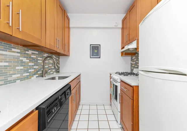 6th image of 100 25 Queens Blvd #2B, Forest Hills, NY 11375 | MLS# RLS20091118