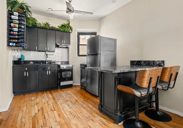Homes for sale in New York City, NY | 160 E 91St St #8A, New York City, NY 10128 | MLS# RLS20091132