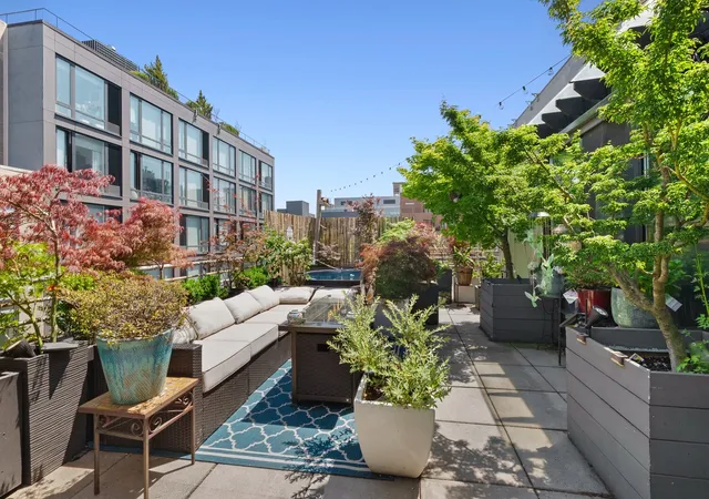 4th image of 91 Grand Ave, New York City, NY 11205