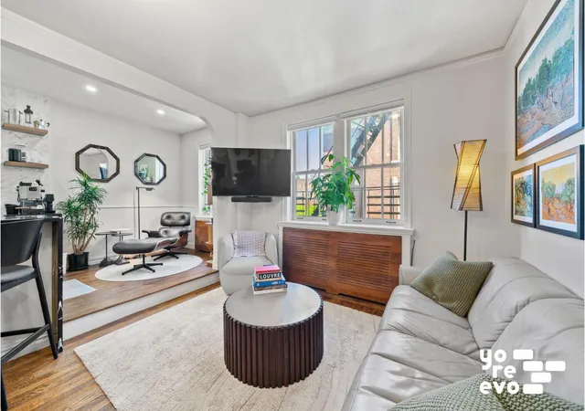 Photo 2 of Condo for sale at 2 Grove St #5E, New York, NY 10014 | MLS# RLS20091242 | Listing updated on 2026-07-12
