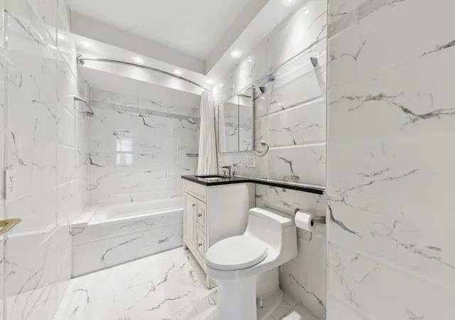 5th image of 2 S End Ave #9C, New York, NY 10280 | MLS# RLS20091328