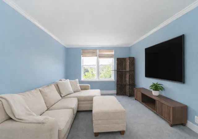 Homes for sale in New York City, NY | 84-70 129Th St #5R, New York City, NY 11415 | MLS# RLS20091192