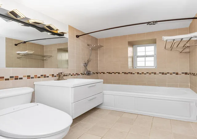 1st image of 139 09 84th Dr #605, Jamaica, NY 11435 | MLS# RLS20091230
