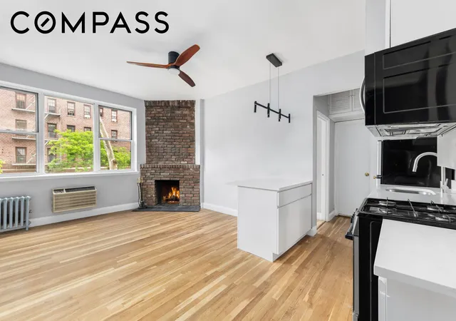 Photo 3 of House for sale at 459 Hudson St #2A, New York, NY 10014 | MLS# RLS20091194 | Listing updated on 2026-07-08