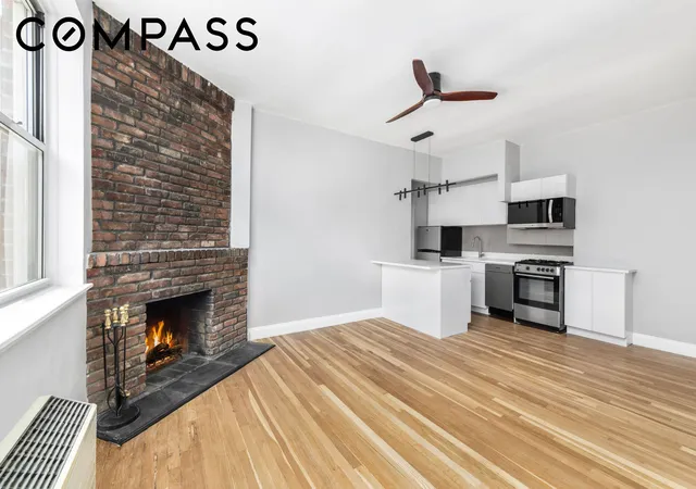 Photo 4 of House for sale at 459 Hudson St #2A, New York, NY 10014 | MLS# RLS20091194 | Listing updated on 2026-07-08