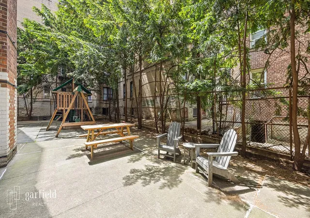 Homes for sale in New York City, NY | 275 Webster Avenue, New York City, NY 11230 | Houzeo