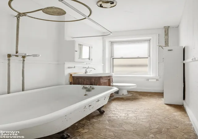 Photo 4 of Sale Pending at 4404 6th Avenue #3B, Brooklyn, NY 11220 | MLS# RLS20091578 | Listing updated on 2026-07-22
