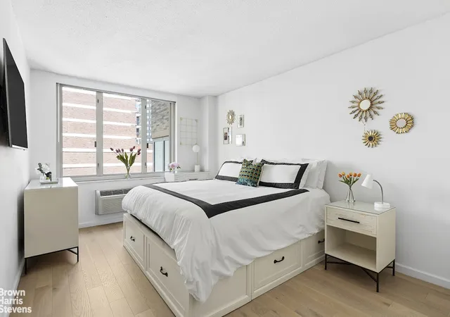 5th image of 130 W 67Th St #9C, New York City, NY 10023 | MLS# RLS20091692